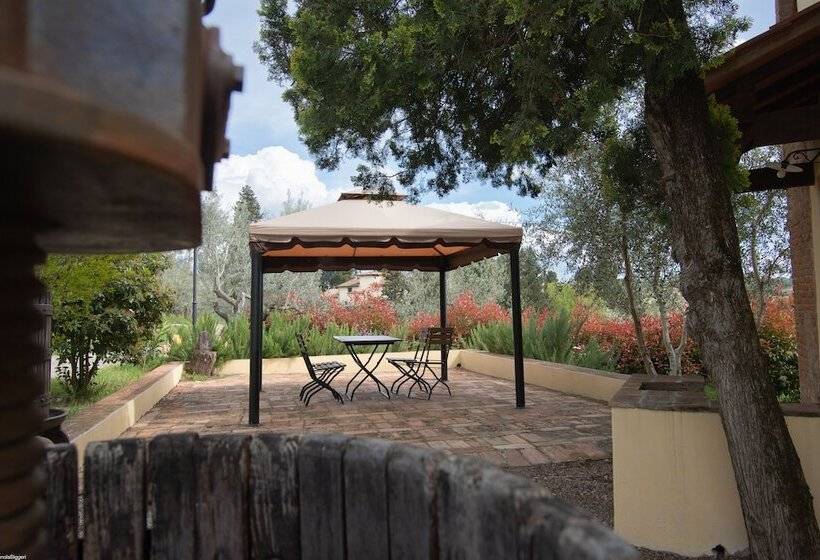 هتل روستایی Agriturismo Poggio Nardini