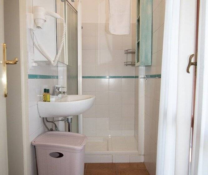 هتل روستایی Agriturismo Poggio Nardini