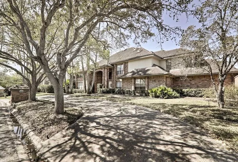 Lakefront Harlingen Home W/ Private Pool & Hot Tub