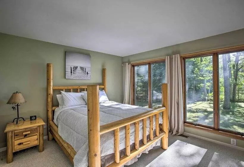 Interlochen Home On Green Lake W/ Dock & Beach!