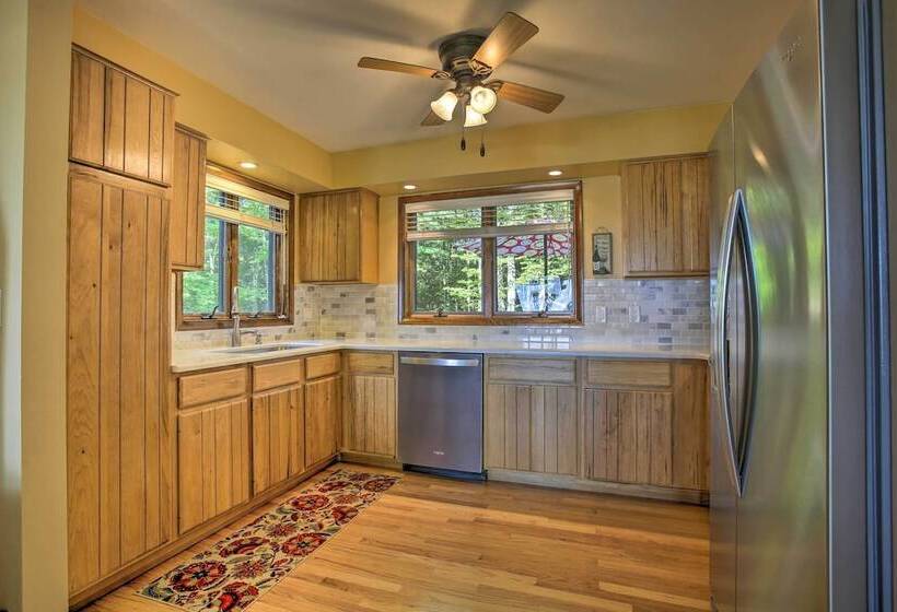 Interlochen Home On Green Lake W/ Dock & Beach!