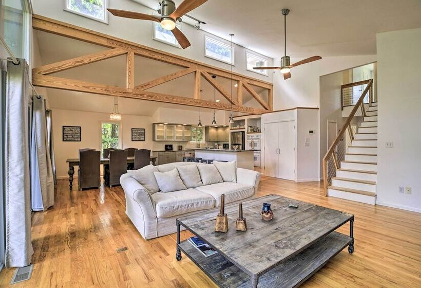 Lovely Blacksburg Hideaway < 1 Mi To Virginia Tech