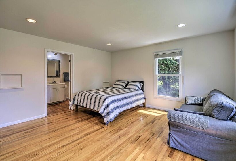 Lovely Blacksburg Hideaway < 1 Mi To Virginia Tech