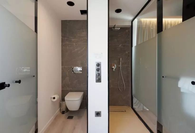 Lux&easy Signature Syggrou 234