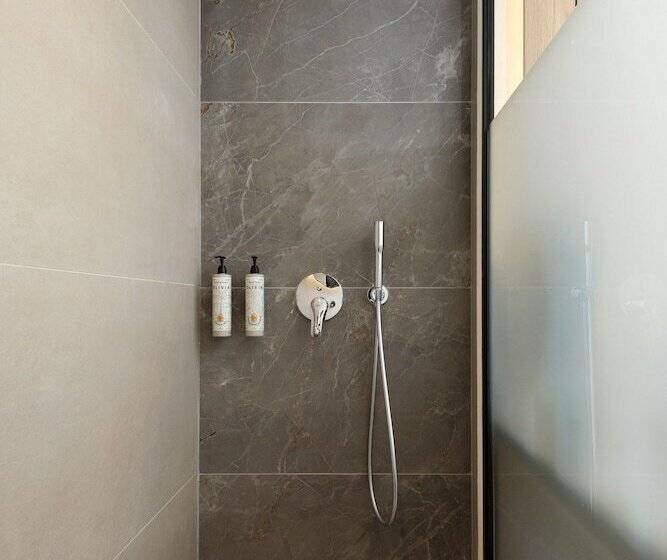 Lux&easy Signature Syggrou 234