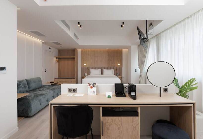 Lux&easy Signature Syggrou 234