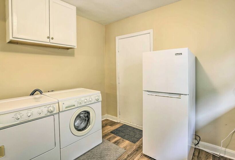 Montgomery Home W/ Porch In Prime Location!