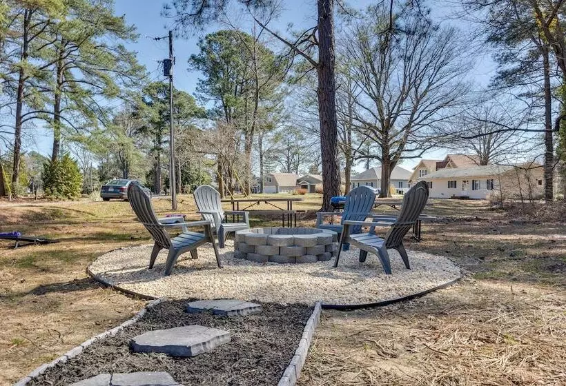 Pet Friendly Home: Spacious Yard + Community Perks