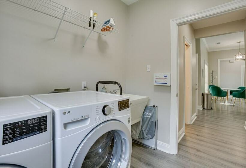 Pet Friendly Home Near Chappapeela Sports Park!