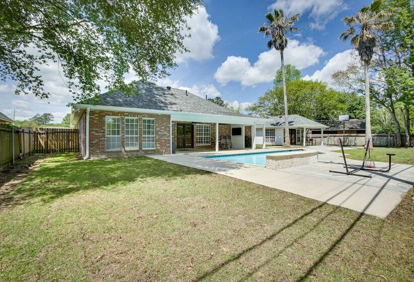 Pet Friendly Home Near Chappapeela Sports Park!
