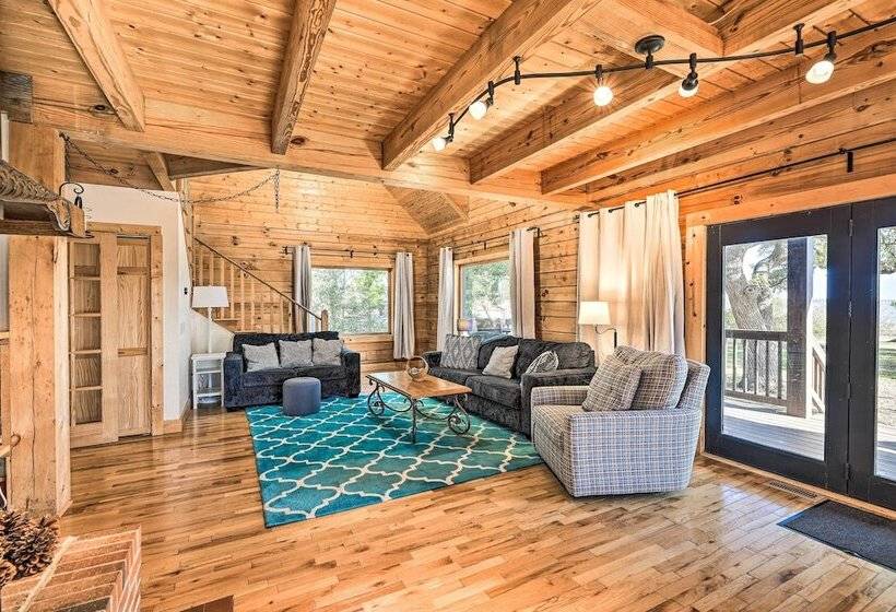 Picturesque Family Cabin W/ Views & Treehouse