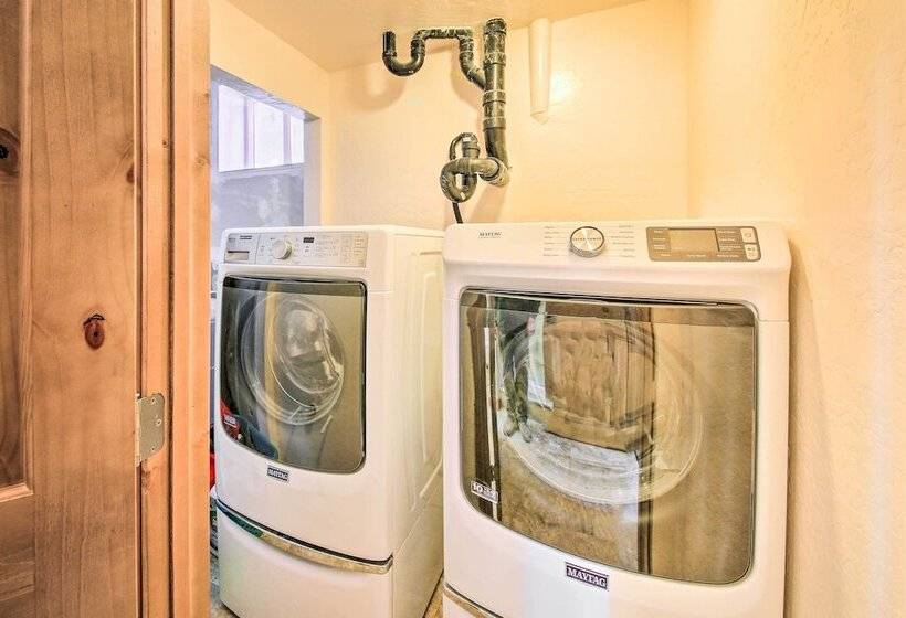 Priest Lake Apartment Near Hiking Trails!