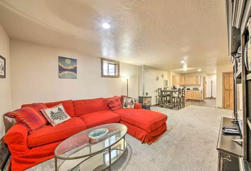 Priest Lake Apartment Near Hiking Trails!