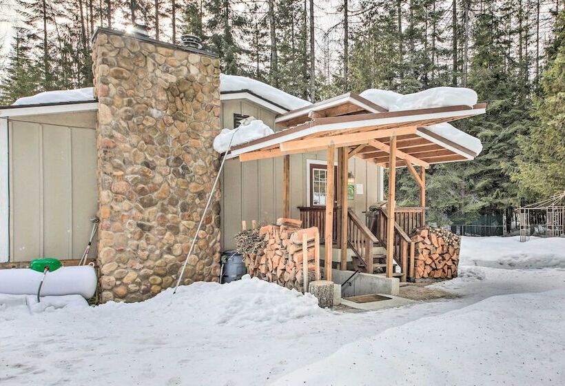 Priest Lake Apartment Near Hiking Trails!