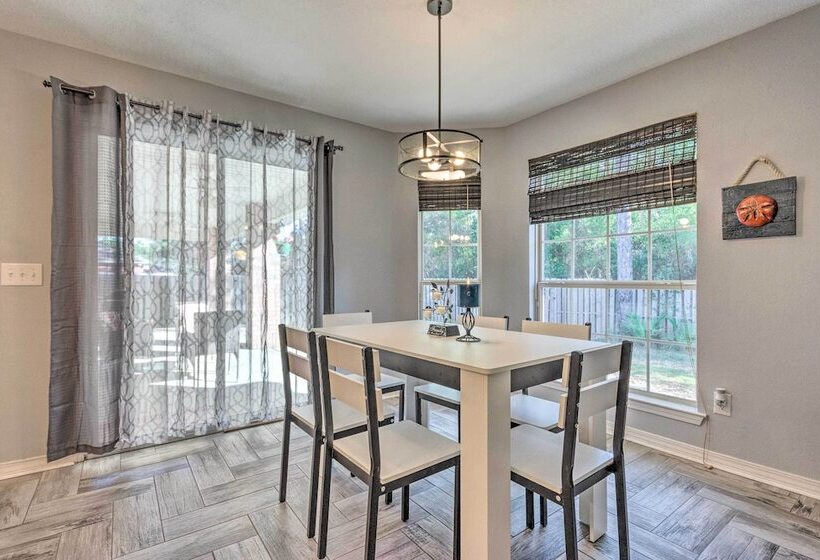 Private Gulf Breeze Gem W/ Easy Shore Access!