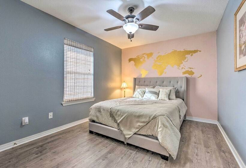 Private Gulf Breeze Gem W/ Easy Shore Access!