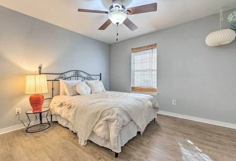 Private Gulf Breeze Gem W/ Easy Shore Access!