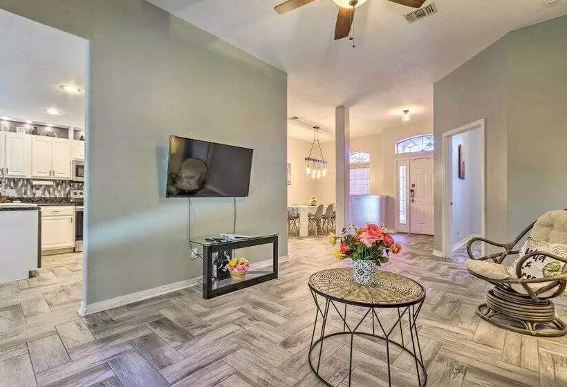 Private Gulf Breeze Gem W/ Easy Shore Access!