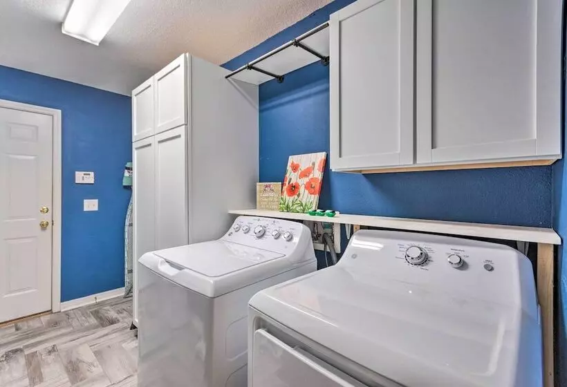 Private Gulf Breeze Gem W/ Easy Shore Access!