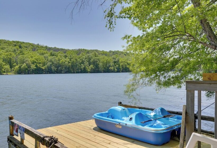 Relaxing New York Home W/ Boat Dock & Lake View!