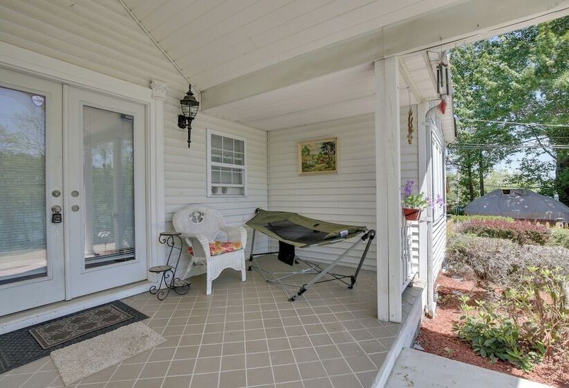 Relaxing New York Home W/ Boat Dock & Lake View!