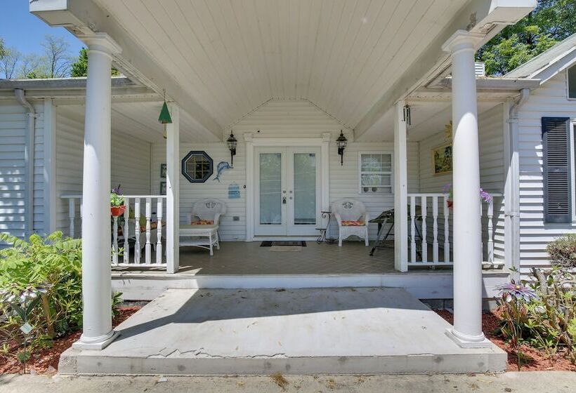 Relaxing New York Home W/ Boat Dock & Lake View!