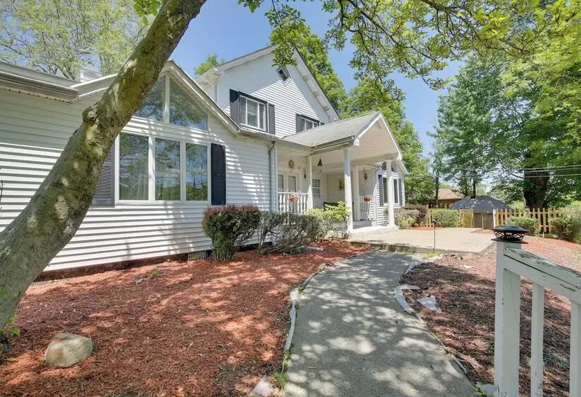 Relaxing New York Home W/ Boat Dock & Lake View!