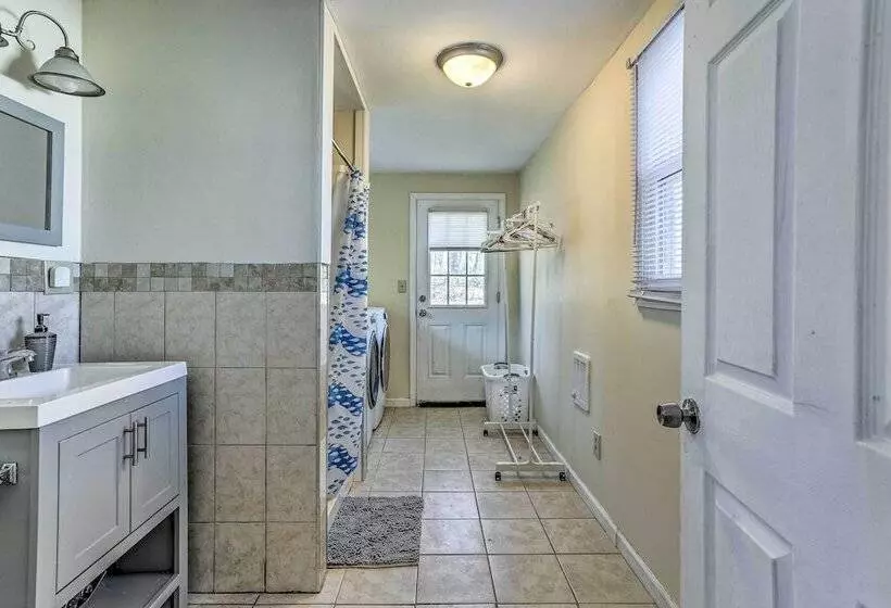 Relaxing New York Home W/ Boat Dock & Lake View!