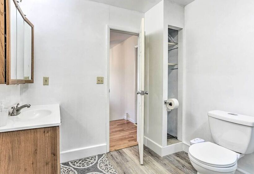 Relaxing New York Home W/ Boat Dock & Lake View!