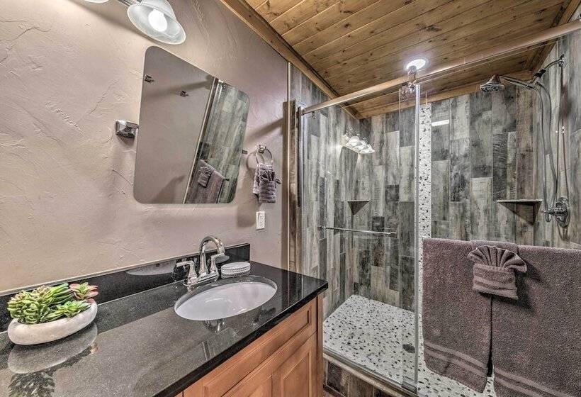 Ruidoso Cabin W/ Patio Walk To Midtown!