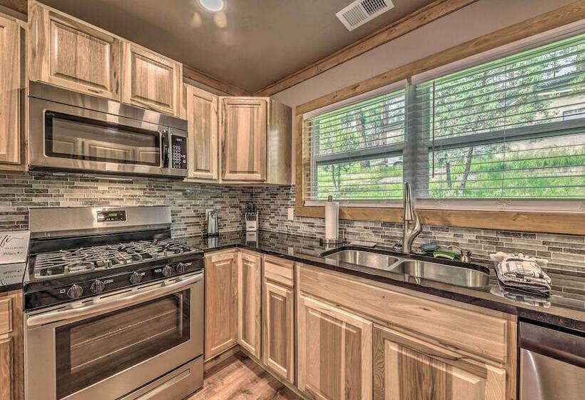 Ruidoso Cabin W/ Patio Walk To Midtown!