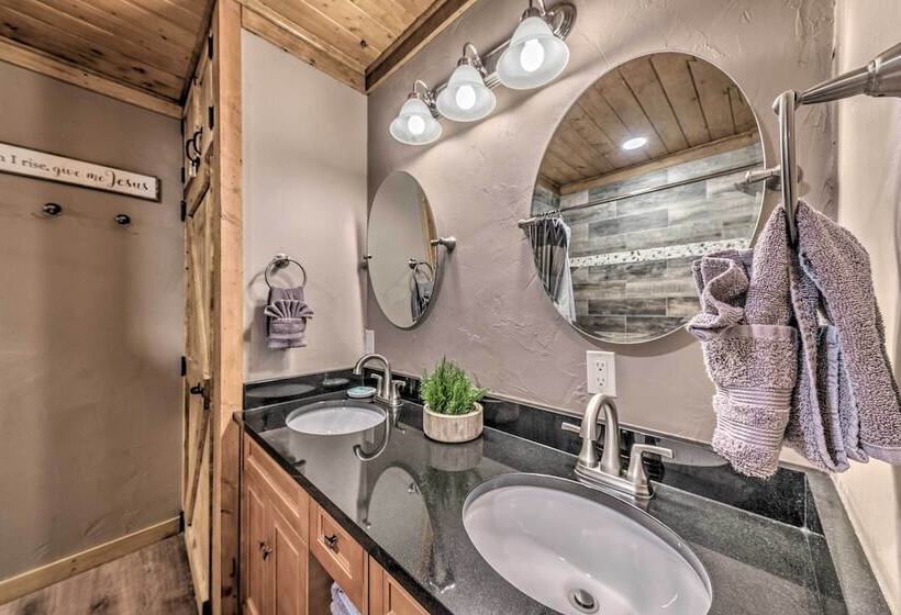 Ruidoso Cabin W/ Patio Walk To Midtown!