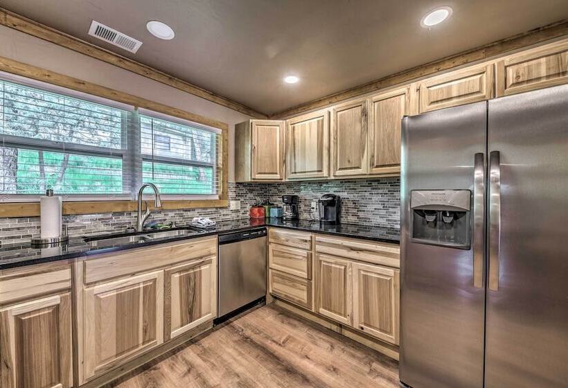 Ruidoso Cabin W/ Patio Walk To Midtown!