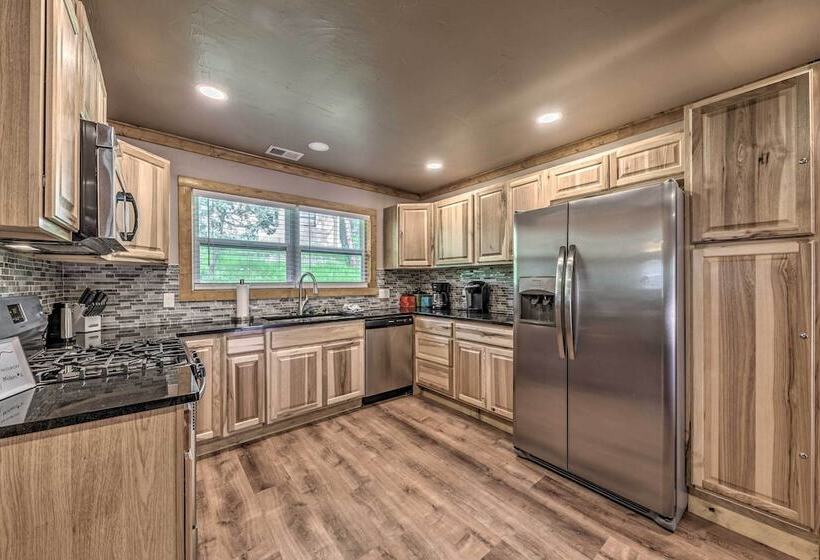 Ruidoso Cabin W/ Patio Walk To Midtown!