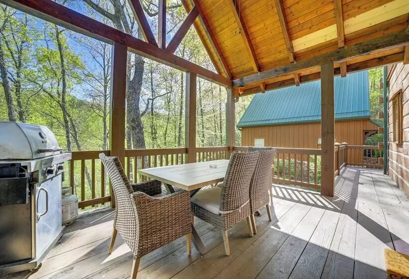 Hot Tub & Fire Pit: Secluded Gem In Franklin