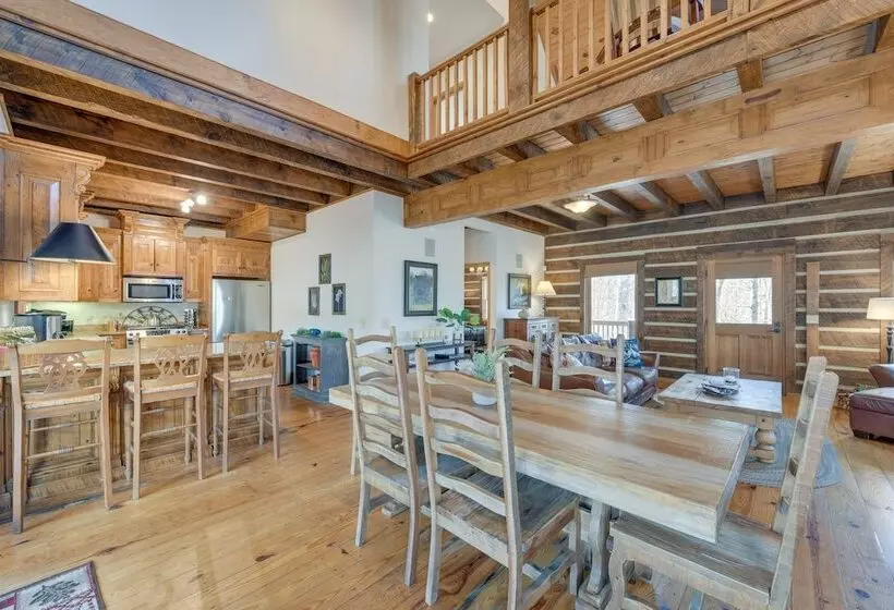 Hot Tub & Fire Pit: Secluded Gem In Franklin