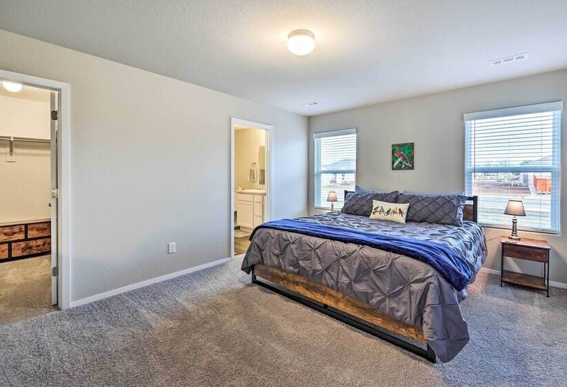 Siloam Springs Home, Close To Parks & Trails!