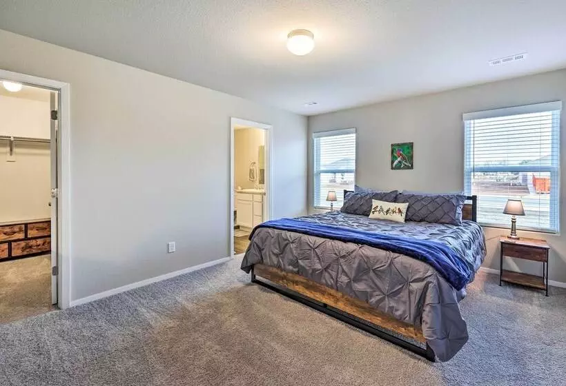 Siloam Springs Home, Close To Parks & Trails!