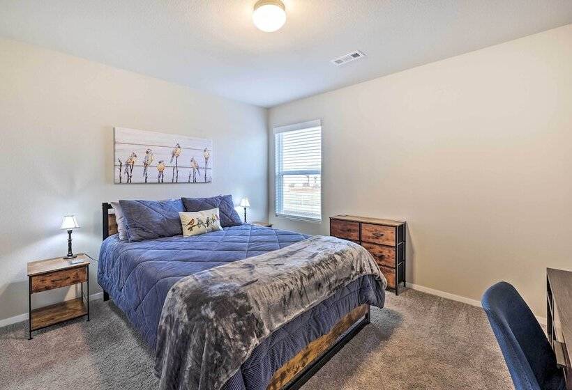 Siloam Springs Home, Close To Parks & Trails!