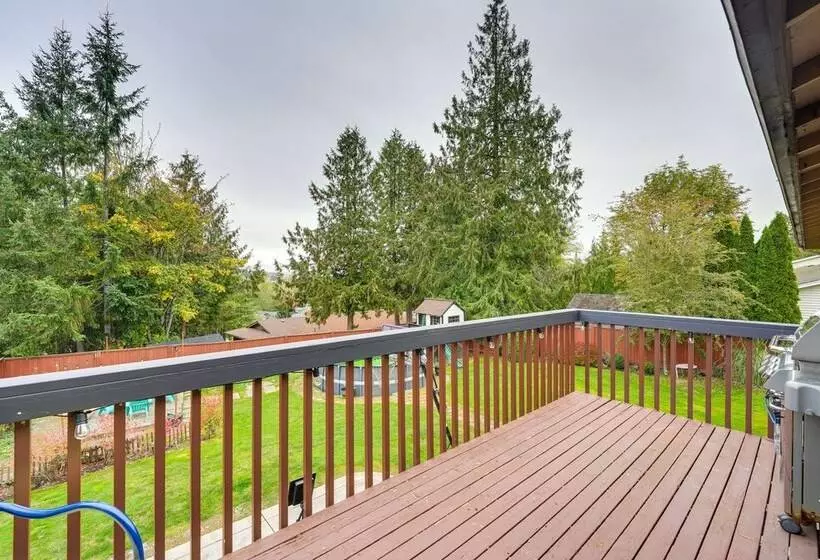 Mount Vernon Home W/ Private Hot Tub