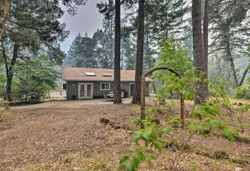 Step Free Hawkins Bar Home Near Trinity River