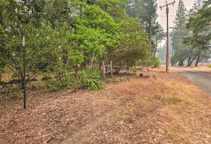 Step Free Hawkins Bar Home Near Trinity River