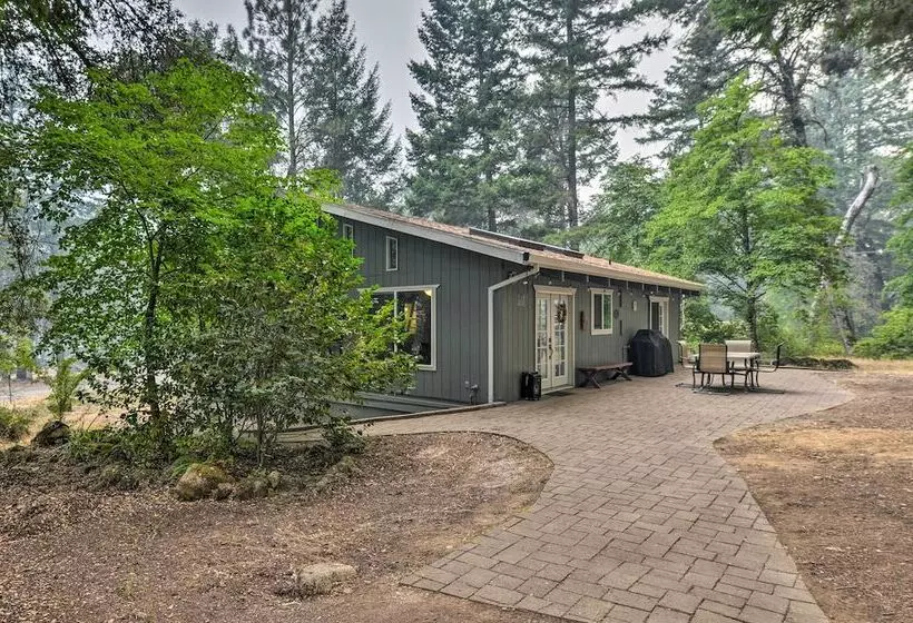 Step Free Hawkins Bar Home Near Trinity River