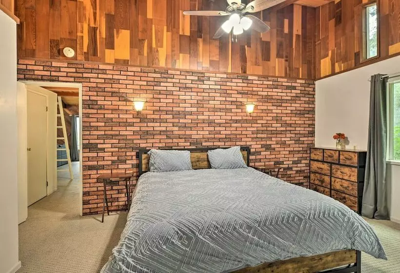 Step Free Hawkins Bar Home Near Trinity River