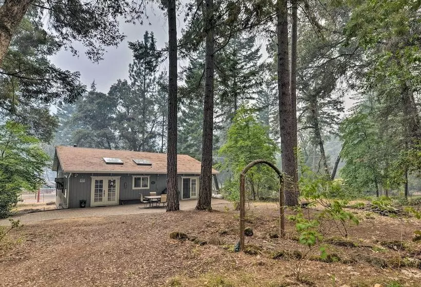 Step Free Hawkins Bar Home Near Trinity River