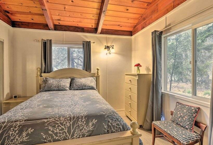 Step Free Hawkins Bar Home Near Trinity River