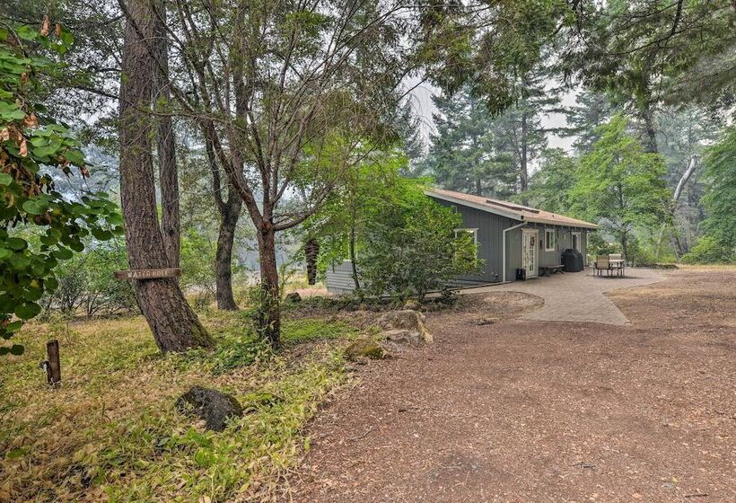 Step Free Hawkins Bar Home Near Trinity River