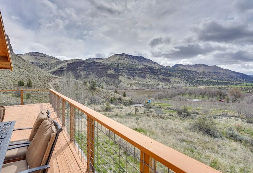 Stunning Hilltop Home By John Day Fossil Beds
