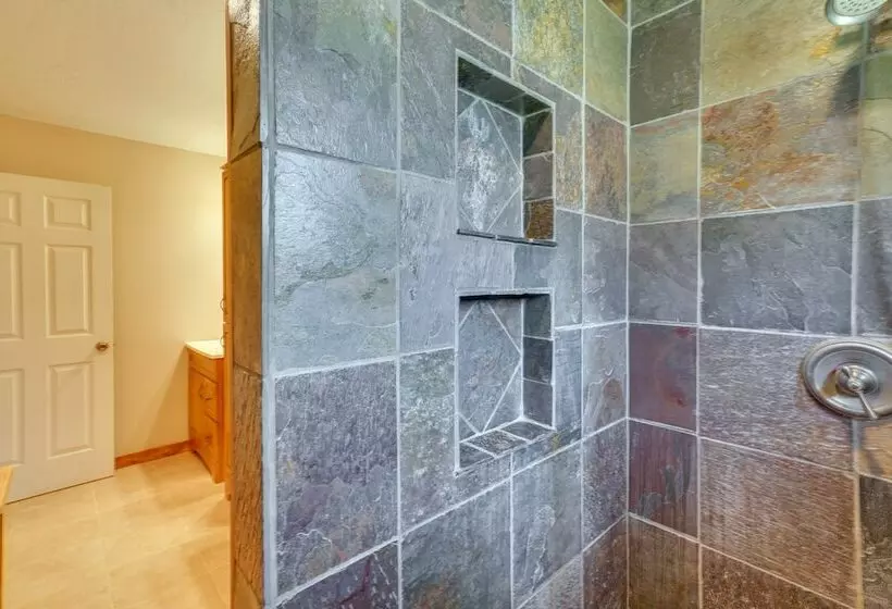 Stunning Hilltop Home By John Day Fossil Beds