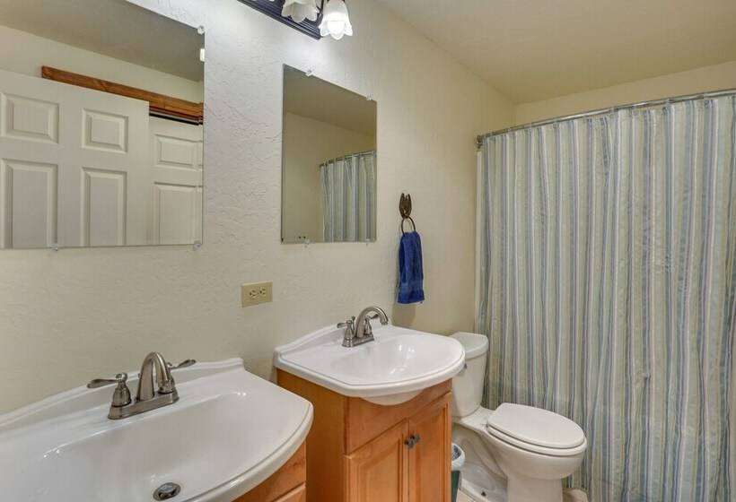 Stunning Hilltop Home By John Day Fossil Beds